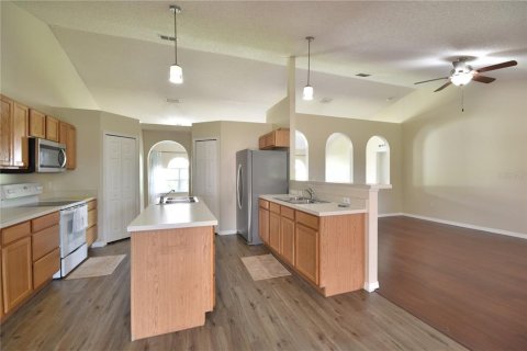 House in Minneola, Florida 4 bedrooms, 213.68 sq.m. № 1918914 - photo 25