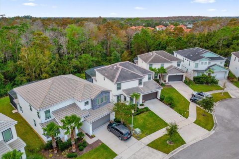 Casa en venta en Kissimmee, Florida, 6 dormitorios, 266.82 m2 № 1732735 - foto 4