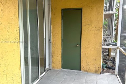 Condominio en venta en Pompano Beach, Florida, 2 dormitorios, 98.2 m2 № 1399154 - foto 23