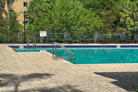 Condominio en venta en Pompano Beach, Florida, 2 dormitorios, 98.2 m2 № 1399154 - foto 25