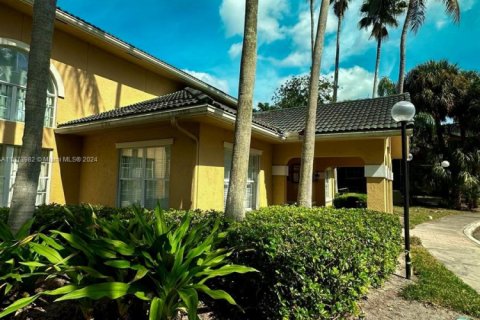 Condominio en venta en Pompano Beach, Florida, 2 dormitorios, 98.2 m2 № 1399154 - foto 27