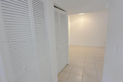 Condominio en venta en Pompano Beach, Florida, 2 dormitorios, 98.2 m2 № 1399154 - foto 2