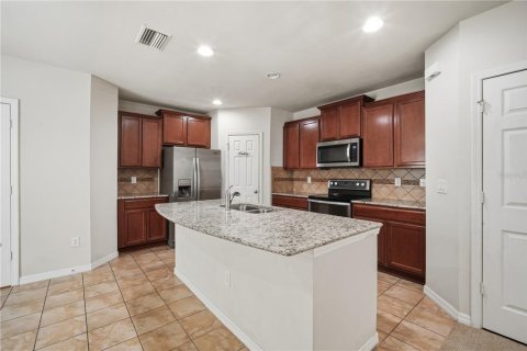 Touwnhouse à louer à Riverview, Floride: 2 chambres, 118.91 m2 № 2316580 - photo 8