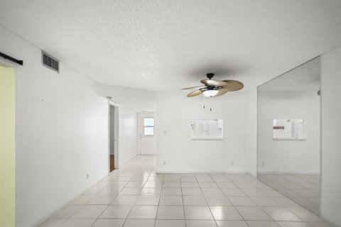Copropriété à vendre à Delray Beach, Floride: 2 chambres, 85.84 m2 № 2147039 - photo 4