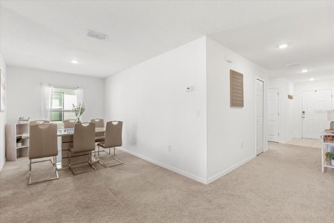 House in Haines City, Florida 3 bedrooms, 138.98 sq.m. № 1720118 - photo 6