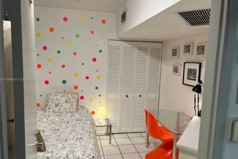 Copropriété à louer à Miami Beach, Floride: 2 chambres, 49.24 m2 № 2178499 - photo 29