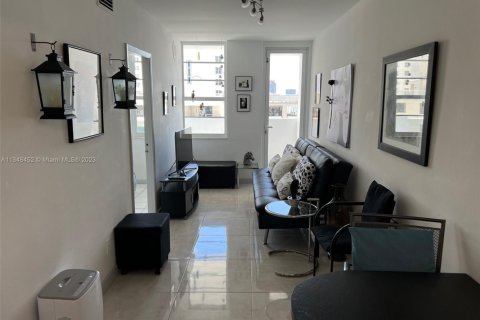 Copropriété à louer à Miami Beach, Floride: 2 chambres, 49.24 m2 № 2178499 - photo 11