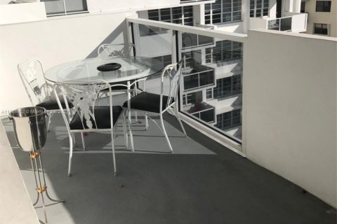 Copropriété à louer à Miami Beach, Floride: 2 chambres, 49.24 m2 № 2178499 - photo 4