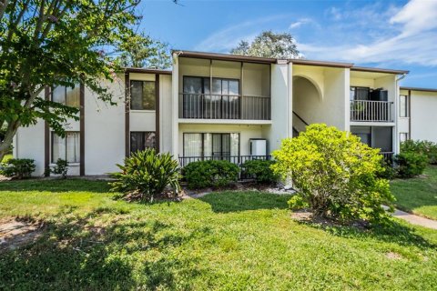 Condo in Palm Harbor, Florida, 2 bedrooms  № 2226194 - photo 2