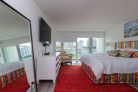 Copropriété à louer à Miami Beach, Floride: 2 chambres, 141.21 m2 № 2241879 - photo 15
