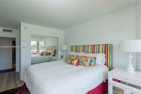 Copropriété à louer à Miami Beach, Floride: 2 chambres, 141.21 m2 № 2241879 - photo 28
