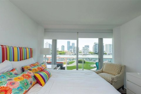 Copropriété à louer à Miami Beach, Floride: 2 chambres, 141.21 m2 № 2241879 - photo 26