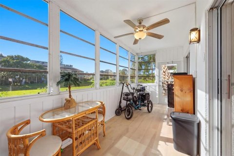 Condo in Englewood, Florida, 2 bedrooms № 2112700 - photo 20