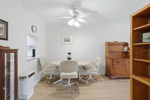 Condo in Englewood, Florida, 2 bedrooms № 2112700 - photo 13
