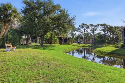 Condo in Englewood, Florida, 2 bedrooms № 2112700 - photo 25