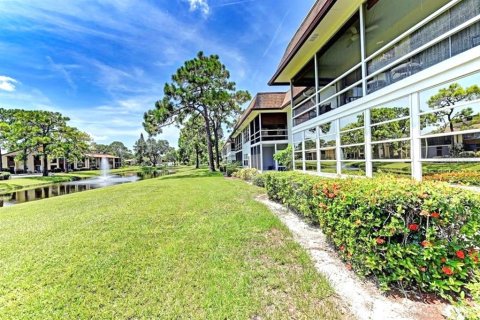 Condo in Englewood, Florida, 2 bedrooms № 2112700 - photo 28