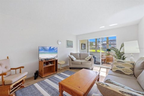Condo in Englewood, Florida, 2 bedrooms № 2112700 - photo 8