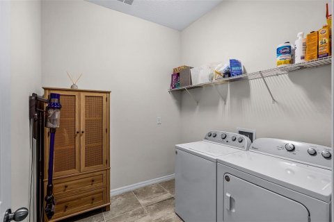 Casa en venta en Winter Garden, Florida, 4 dormitorios, 241.55 m2 № 1894042 - foto 19