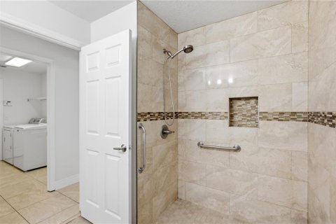 Villa ou maison à vendre à Sanford, Floride: 4 chambres, 181.16 m2 № 2302978 - photo 26