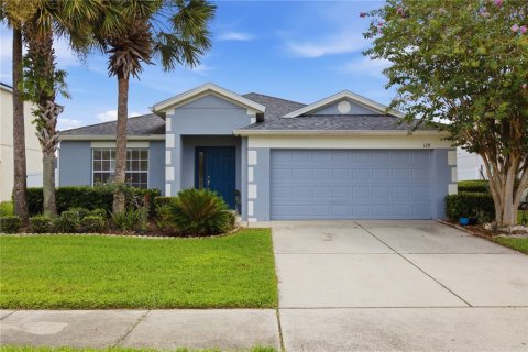 House in Sanford, Florida 4 bedrooms, 181.16 sq.m. № 2302978