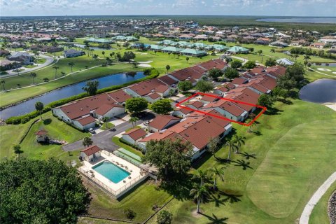 House in Punta Gorda, Florida 3 bedrooms, 170.66 sq.m. № 1791770 - photo 5