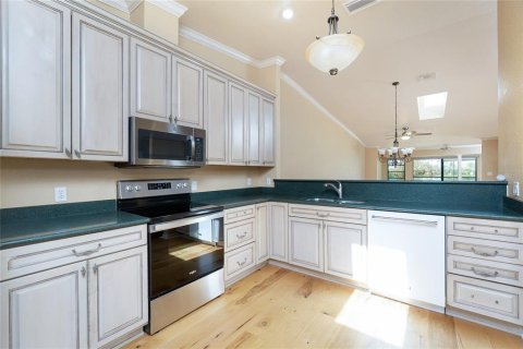 House in Punta Gorda, Florida 3 bedrooms, 170.66 sq.m. № 1791770 - photo 14