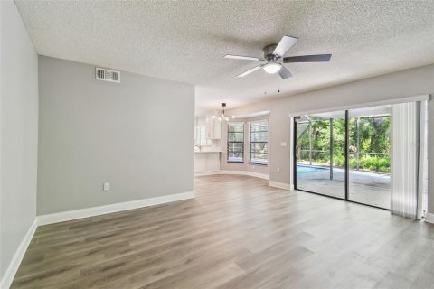 Casa en venta en Tarpon Springs, Florida, 3 dormitorios, 164.99 m2 № 1624768 - foto 26