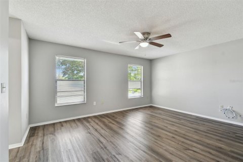 Casa en venta en Tarpon Springs, Florida, 3 dormitorios, 164.99 m2 № 1624768 - foto 28
