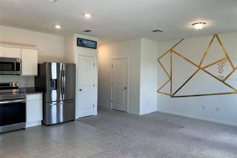 Townhouse in Davenport, Florida 3 bedrooms, 137.5 sq.m. № 1760394 - photo 4