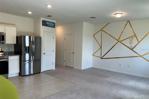 Townhouse in Davenport, Florida 3 bedrooms, 137.5 sq.m. № 1760394 - photo 5