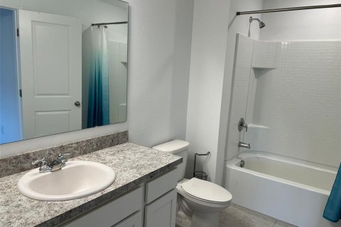 Townhouse in Davenport, Florida 3 bedrooms, 137.5 sq.m. № 1760394 - photo 15