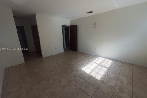 House in Miami, Florida 3 bedrooms, 142.98 sq.m. № 1999574 - photo 27