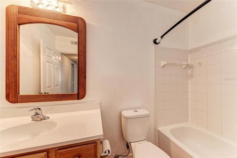 Copropriété à vendre à Sarasota, Floride: 2 chambres, 98.29 m2 № 1803206 - photo 23