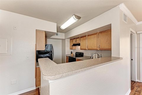 Copropriété à vendre à Sarasota, Floride: 2 chambres, 98.29 m2 № 1803206 - photo 11