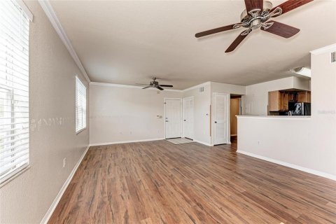Copropriété à vendre à Sarasota, Floride: 2 chambres, 98.29 m2 № 1803206 - photo 9