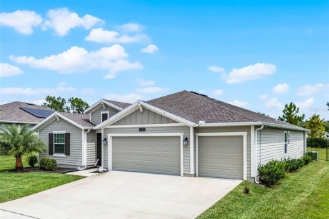 House in Mount Dora, Florida 4 bedrooms, 243.5 sq.m. № 1899191 - photo 2