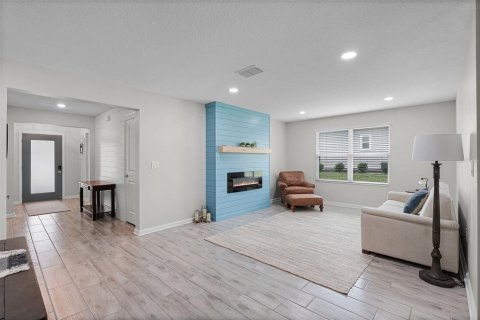 House in Mount Dora, Florida 4 bedrooms, 243.5 sq.m. № 1899191 - photo 6