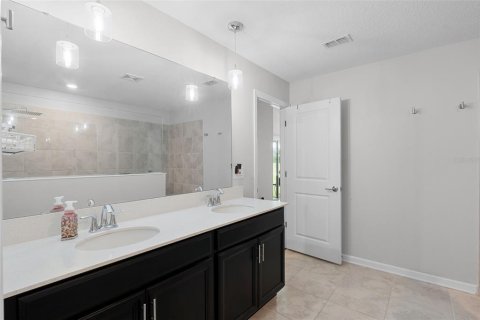 House in Mount Dora, Florida 4 bedrooms, 243.5 sq.m. № 1899191 - photo 26