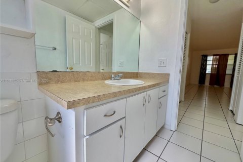 Condominio en venta en Dania Beach, Florida, 1 dormitorio, 71.35 m2 № 1730077 - foto 13