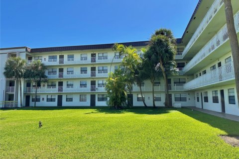 Condominio en venta en Dania Beach, Florida, 1 dormitorio, 71.35 m2 № 1730077 - foto 23