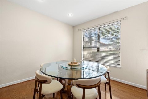 Villa ou maison à vendre à Maitland, Floride: 2 chambres, 152.36 m2 № 2403267 - photo 6