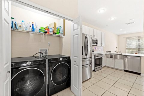 Villa ou maison à vendre à Maitland, Floride: 2 chambres, 152.36 m2 № 2403267 - photo 24
