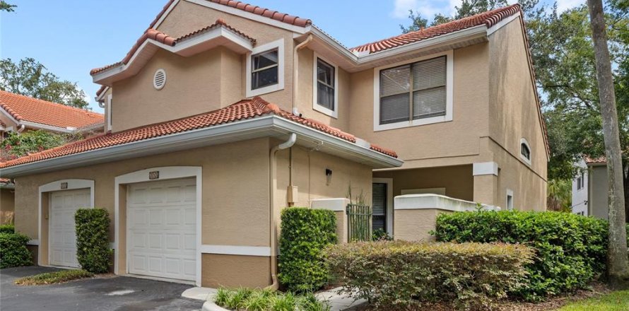 Villa ou maison à Maitland, Floride 2 chambres, 152.36 m2 № 2403267