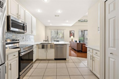 Villa ou maison à vendre à Maitland, Floride: 2 chambres, 152.36 m2 № 2403267 - photo 10