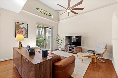 Villa ou maison à vendre à Maitland, Floride: 2 chambres, 152.36 m2 № 2403267 - photo 2