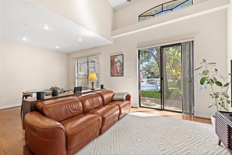 Villa ou maison à vendre à Maitland, Floride: 2 chambres, 152.36 m2 № 2403267 - photo 4
