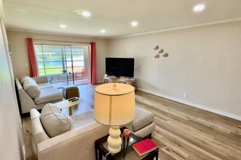 Copropriété à vendre à West Palm Beach, Floride: 2 chambres, 95.78 m2 № 2077530 - photo 11