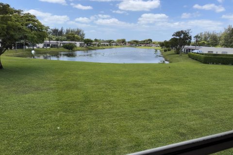 Copropriété à vendre à West Palm Beach, Floride: 2 chambres, 95.78 m2 № 2077530 - photo 13