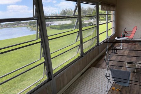 Copropriété à vendre à West Palm Beach, Floride: 2 chambres, 95.78 m2 № 2077530 - photo 17