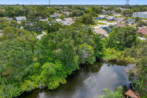 House in Largo, Florida 3 bedrooms, 101.73 sq.m. № 1869168 - photo 5